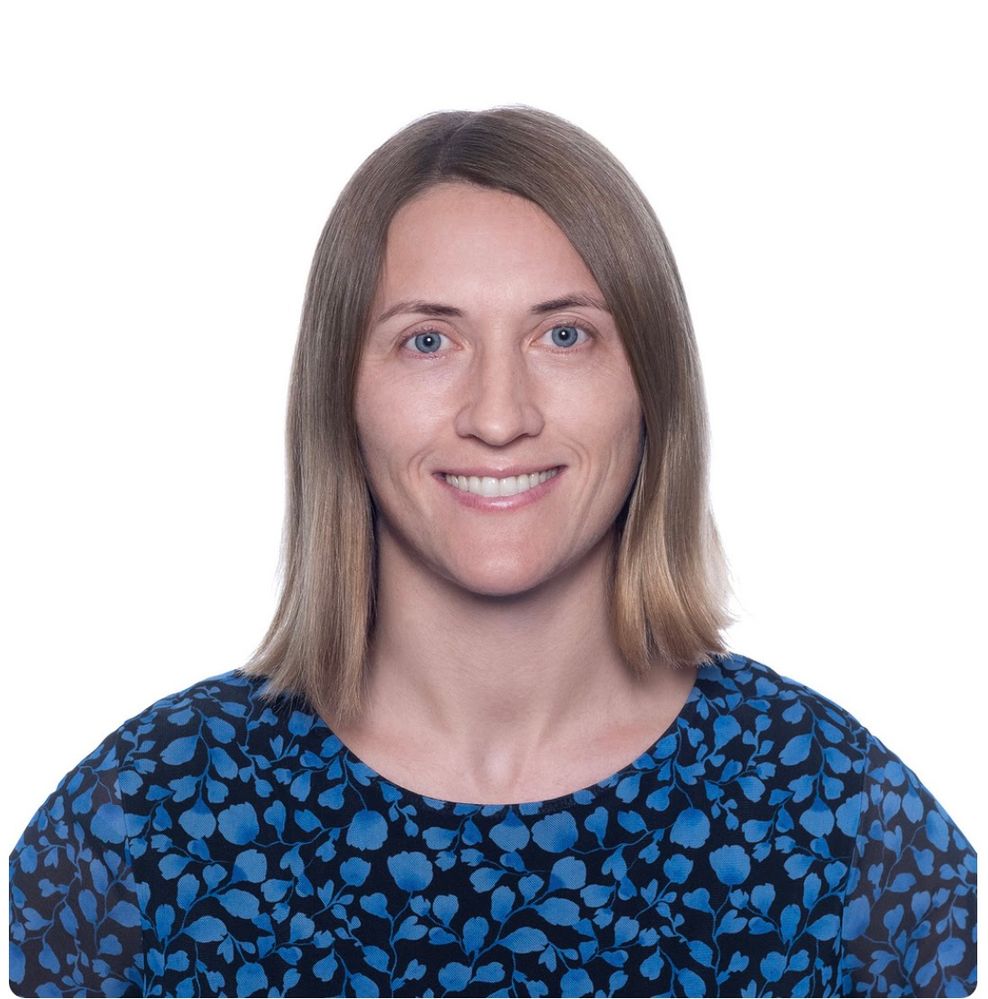 Stefanie headshot.jpg