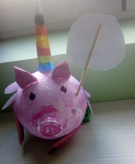 "Cerdicornio" - half pig, half unicorn from "Anna Kadabra" book series. Craft made together with my daughter.