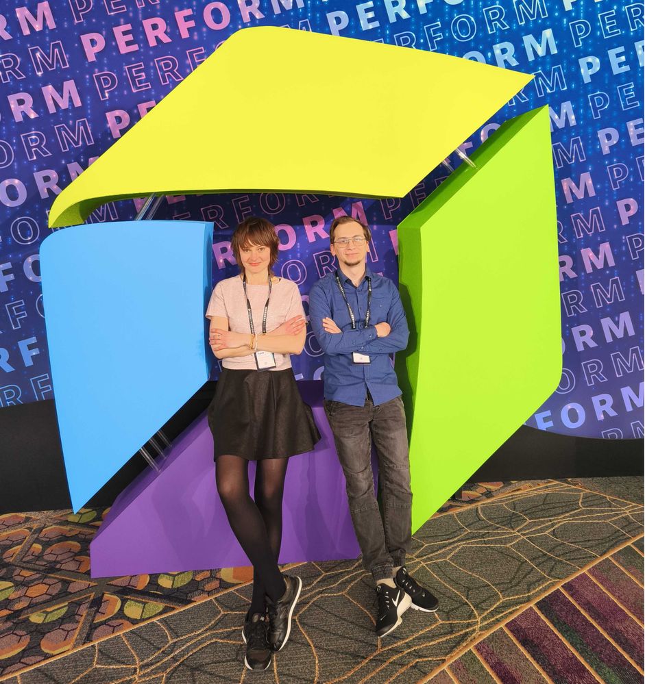 25_Perform.jpg 25_Perform.jpg