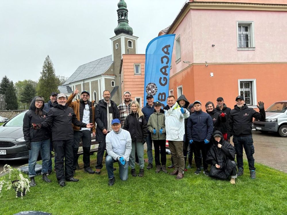 With the team at Omnilogy.